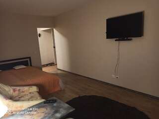 Апартаменты Light apartments 10 mins from metro WiFi TV Минск Апартаменты-8